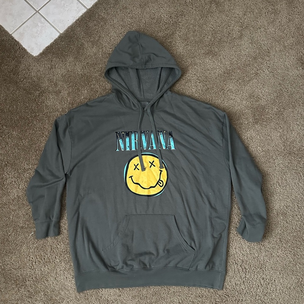 Nirvana light-weight hoodie